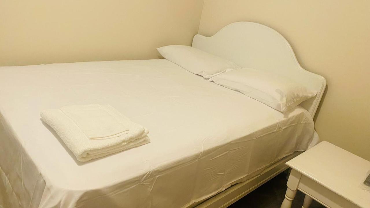 Minutes From Jfk, Beautiful Home With Peaceful, Cosy, Private Room New York Dış mekan fotoğraf