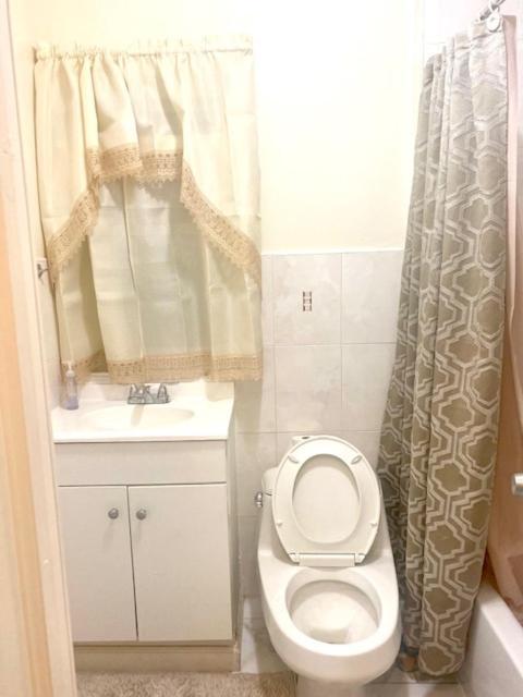 Minutes From Jfk, Beautiful Home With Peaceful, Cosy, Private Room New York Dış mekan fotoğraf